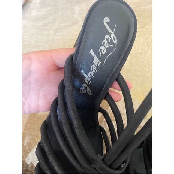 Free People - COLETTE CINCHED HEEL BLACK - Picture 8 of 12